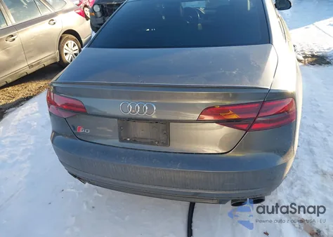 2017 Audi S8 4.0T Plus из США, поврежденный, VIN WUAJ5AFD4HN900746